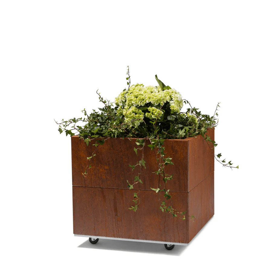 BEDD 60x60 h50 med bunn og hjul/ben i fargen rust